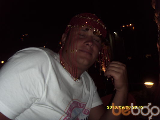  ,   Andru, 44 ,   