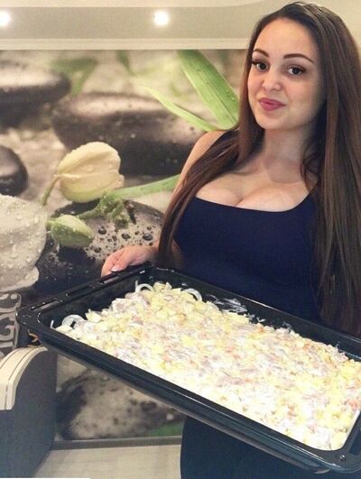  ,   Rokki, 28 ,   ,   
