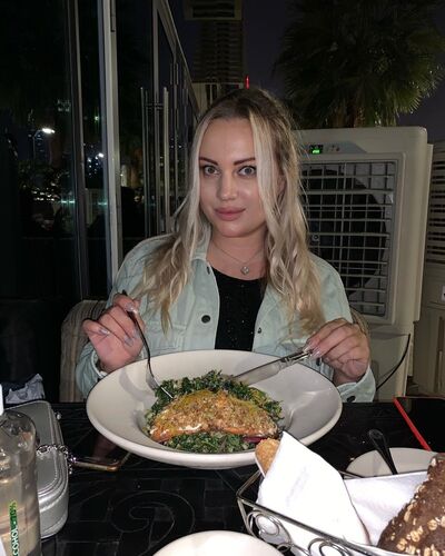  ,   Nina, 32 ,   ,   