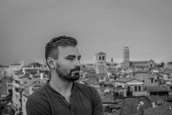  Azpa,   Mark, 39 ,   ,   
