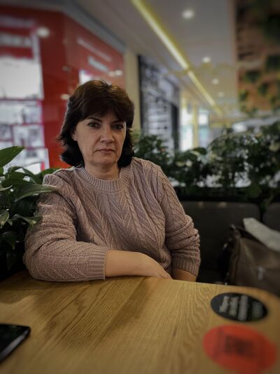  --,   , 52 ,     , c 