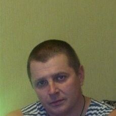  ,   Nik, 47 ,   