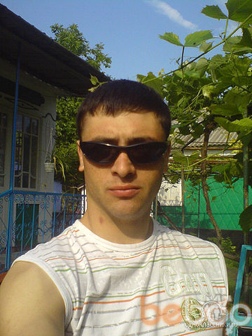  ,   Alex, 36 ,   
