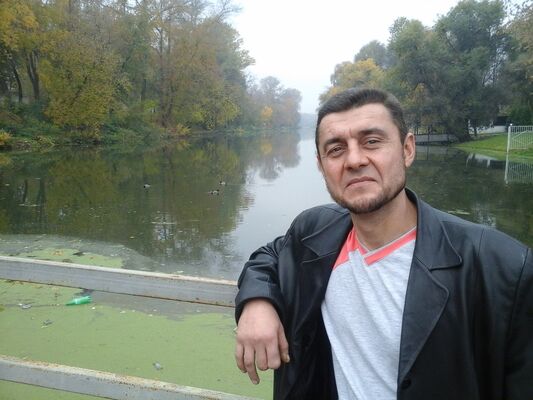 ,   Vlad, 45 ,  