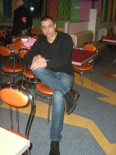  ,   Alex, 38 ,   