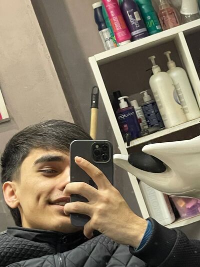  ,   Enzo, 21 ,   ,   , c 