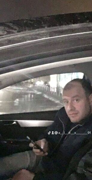  ,   Alex, 41 ,   ,   , c , 