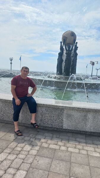  ,   Ruslan, 49 ,   ,   