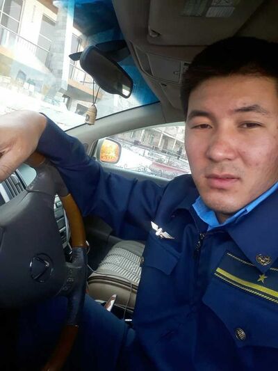  ,   Anuar, 33 ,   