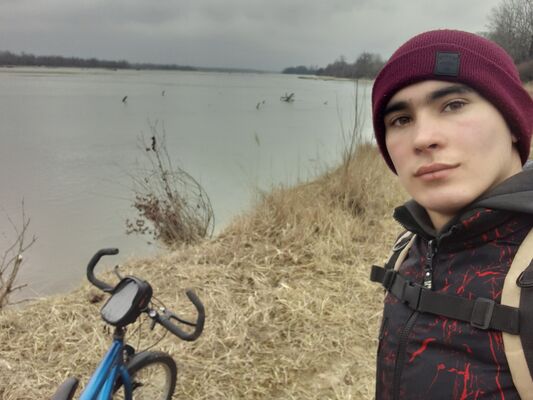 ,   Lugowyj Pawe, 20 ,   ,   