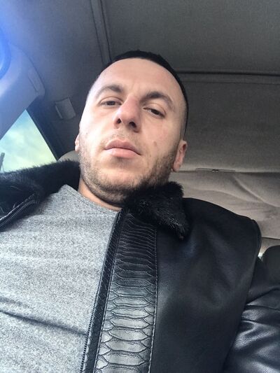  ,   Andranik, 33 ,   ,   