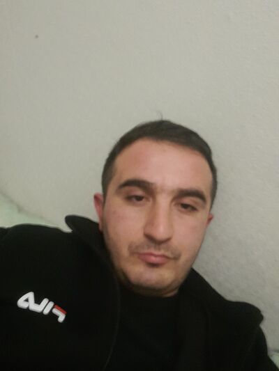  ,   Ali, 33 ,   ,   