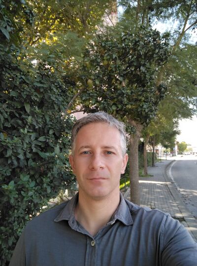  ,   Viktor, 44 ,   ,   , c 