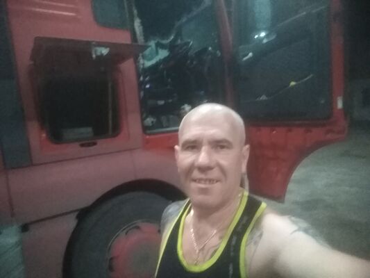  ,   Oleg, 46 ,   ,   