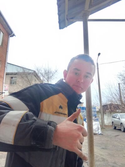  ,   Ruslan, 19 ,   ,   