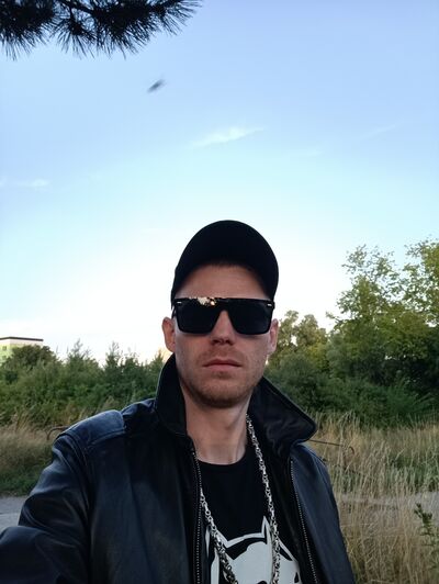  ,   Alexander, 38 ,   c 
