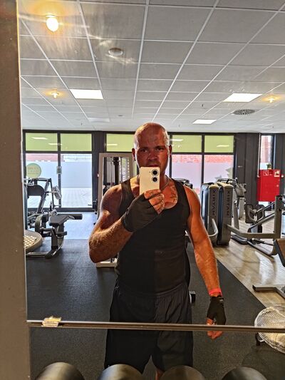  ,   Andris, 33 ,   ,   , c 
