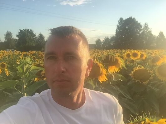  ,   Pavel, 39 ,   ,   