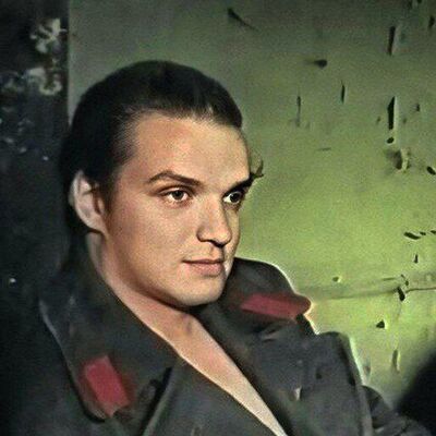  ,   Vlad, 20 ,   ,   