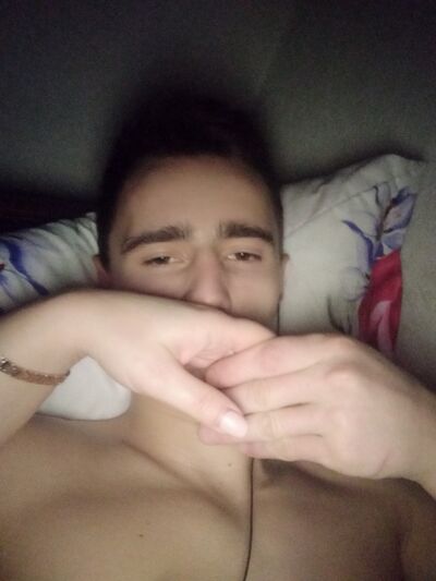  ,   Alex, 25 ,   ,   , c , 