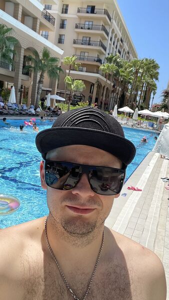  ,   Denis, 34 ,   , 
