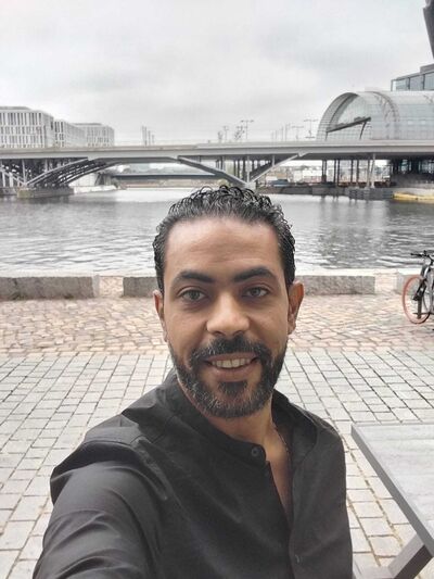  Helmond,   MorthyAmr, 40 ,  