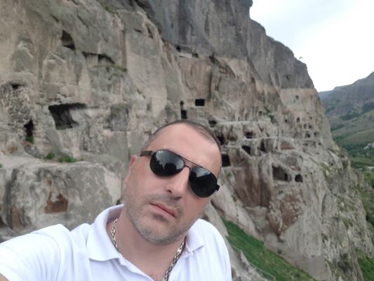  ,   Gio, 39 ,   ,   , c 