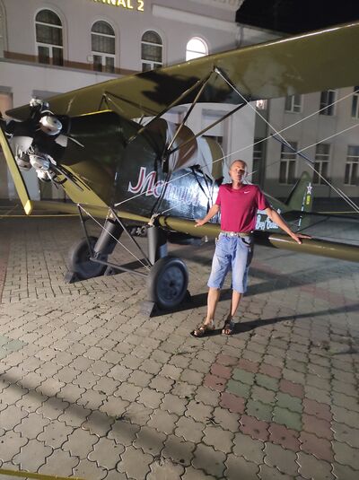  ,   Eduard, 49 ,   ,   , c 