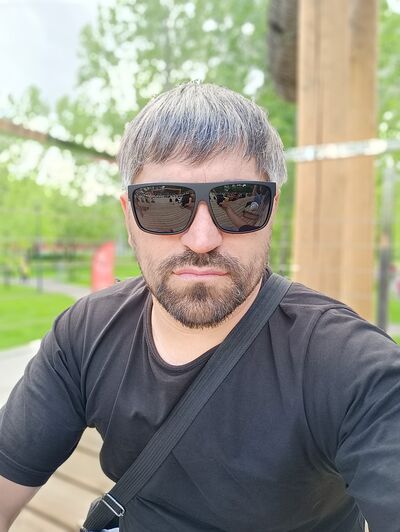  ,   Maga, 42 ,   ,   