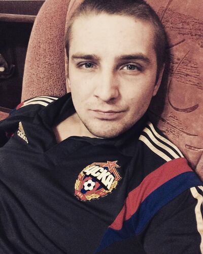 ,   Maxim, 32 ,   ,   , c , 