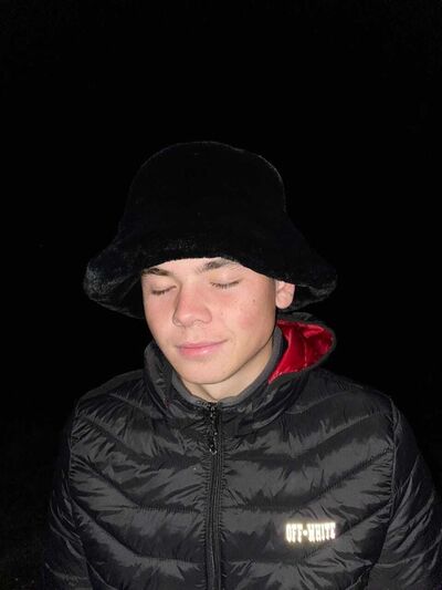  ,   Vladimir, 22 ,   ,   