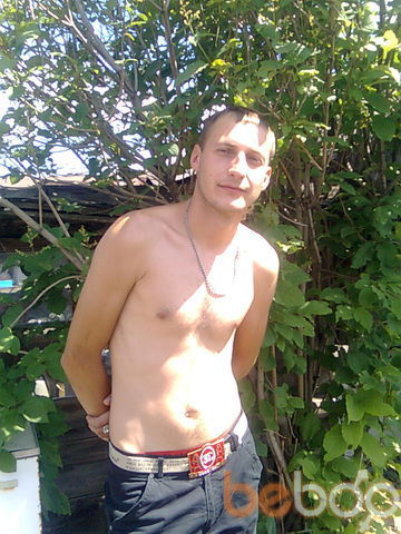  ,   Antoni, 37 ,  