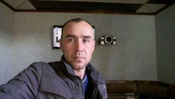  ,   Komron, 36 ,   ,   