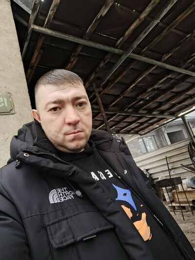  ,   Timur, 38 ,     , c 