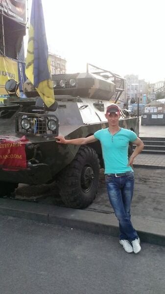  ,   Dima, 32 ,   