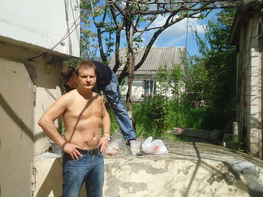   ,   Ted, 40 ,   ,   , c , 