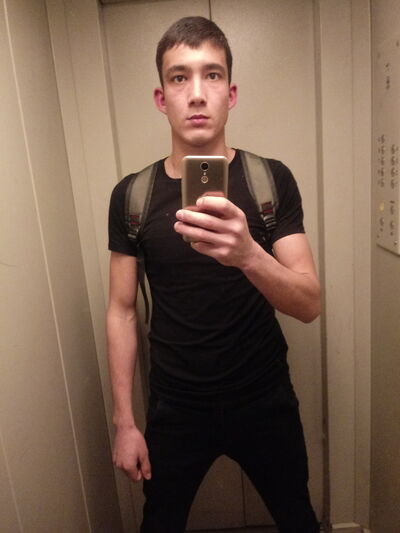  ,   Adamvich, 28 ,   ,   , c 
