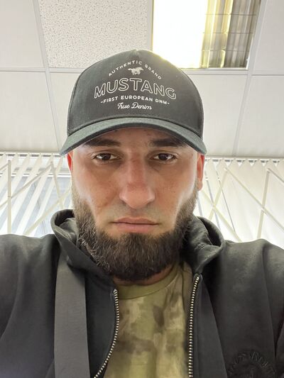  ,   Umar, 35 ,   ,   