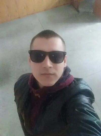  ,   Alex, 35 ,   