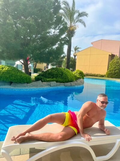  ,   Maks, 42 ,   ,   