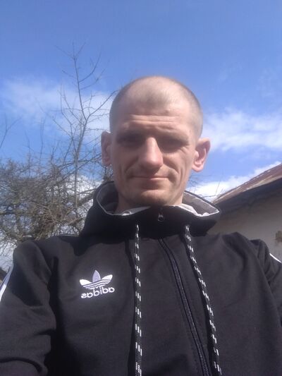  ,   Victor kyni, 40 ,   ,   