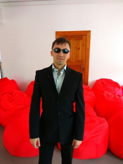  ,   Anton, 31 ,   ,   , c 
