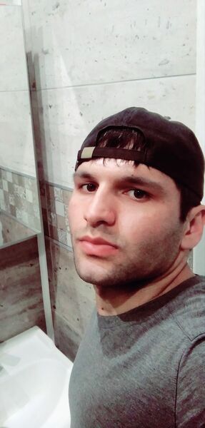  -,   Umarjon, 30 ,   ,   , c 