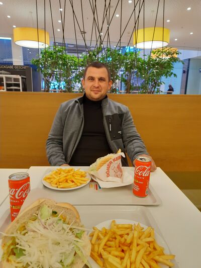  ,   Anatolij, 34 ,   ,   