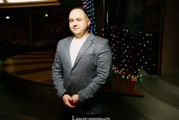  ,   Anton, 30 ,   ,   