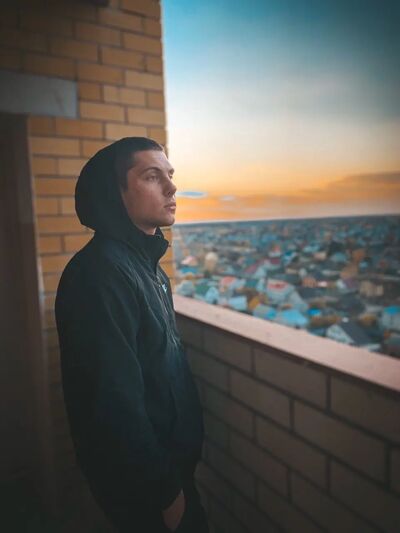  ,   Konstantin, 26 ,   ,   , c , 