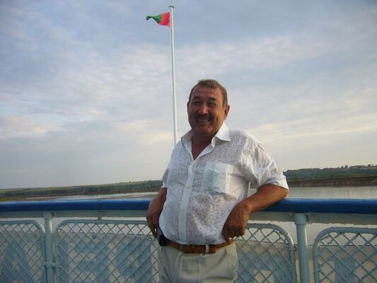  ,   Rafel, 69 ,   