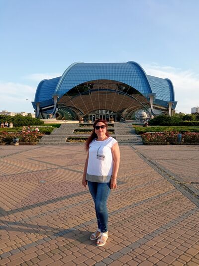 ,   Lara, 49 ,   ,   , c 