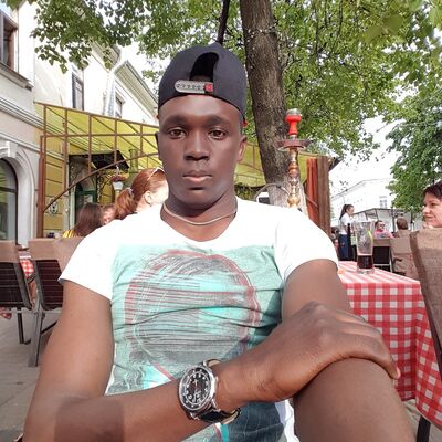  ,   Robert, 28 ,  