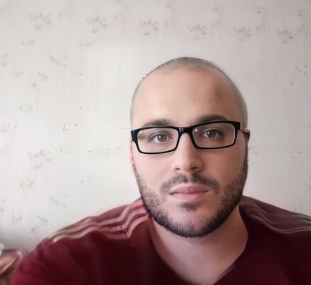  ,   Alexander, 37 ,   c 
